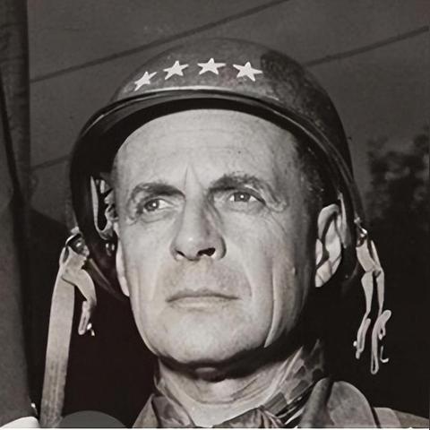 深夜开团必看,为什么顶尖玩家的夜袭战术总能偷掉对面C位? 深夜开团必看,为什么顶尖玩家的夜袭战术总能偷掉对面C位?