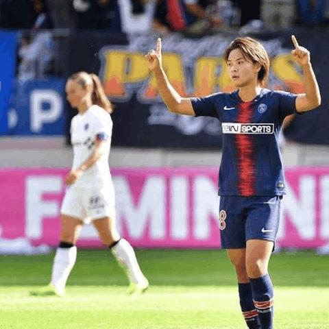 重金门票难求,印度球迷怒砸球场,梅西身影难觅! 重金门票难求,印度球迷怒砸球场,梅西身影难觅!