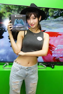 Yasal线下COS惊艳亮相，半透白纱勾勒曼妙身材，揭秘时尚新风尚