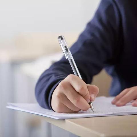 游戏排名到底信不信？老玩家用3年实战经验拆穿3个骗人陷阱