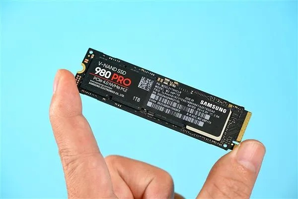 三星停产SATA SSD，固态价格或迎新低潮，消费级存储市场再掀变革