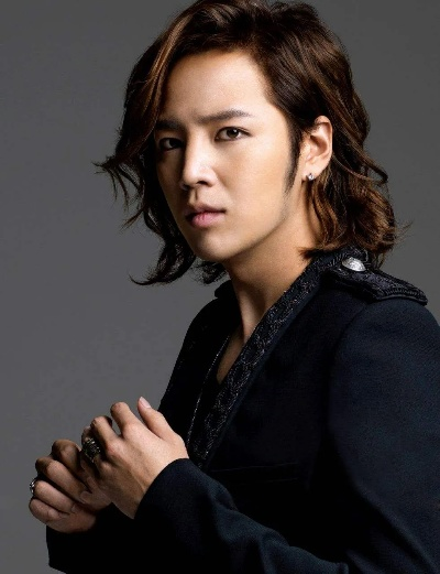 张根硕抗癌胜利惊艳亮相，状态佳展现坚强力量