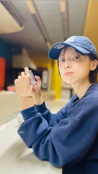 游戏圈新宠!PS5带货女王加藤小夏,直播爆红成带货新势力 游戏圈新宠!PS5带货女王加藤小夏,直播爆红成带货新势力