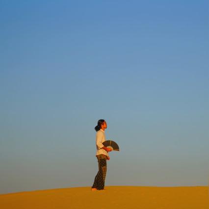 知名车手家族悲剧：小型飞机坠毁，四口之家痛失生命