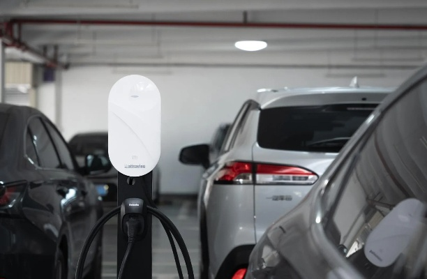 天才！比亚迪充电桩共享新突破：邻里互享充电便利