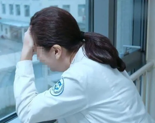 醉酒男子误诊女子悲剧，惊曝医学失误新案例