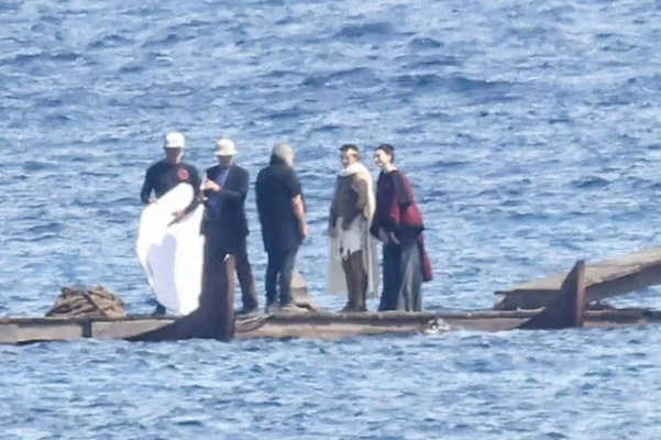 诺兰执导《奥德赛》首曝预告，荷兰弟安妮海瑟薇母子同框演绎新传奇