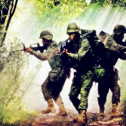 2025网游排名前十到底藏着什么玄机？老玩家实测拆解爆火密码