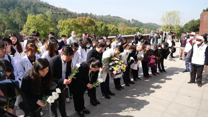 开发者深情缅怀：无私资助，铭记父亲葬礼大爱