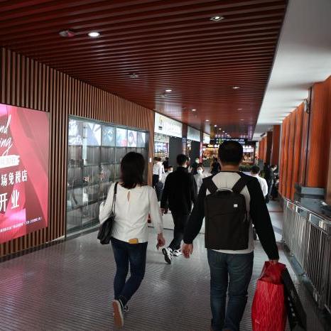 五日连破亿！三亚免税店销售额引爆新高峰