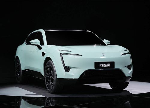 阿维塔12创纪录：16月南极征途，新能源轿车领航先锋