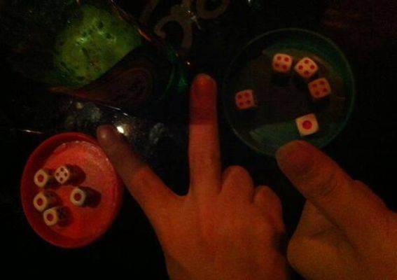 骰子怎么玩？3类实战玩法+2个隐藏技巧，我用它赢了3个月酒局