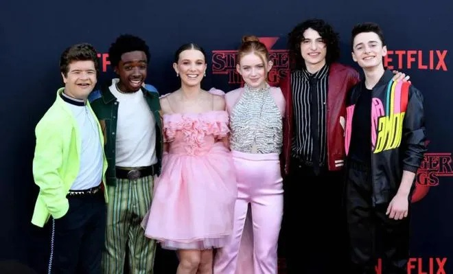 《怪奇物语》演员真情告白：财务自由梦想成真新篇章