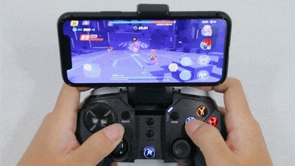 玩手机动作游戏总输？别骂队友，你可能没摸透这7个「触屏格斗底层逻辑」