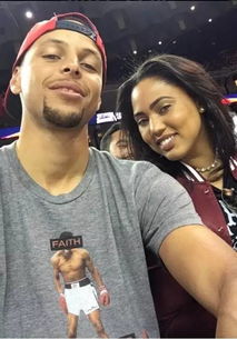 真实无修饰,玛格丽特库里自拍毛孔清晰展现自然美 真实无修饰,玛格丽特库里自拍毛孔清晰展现自然美