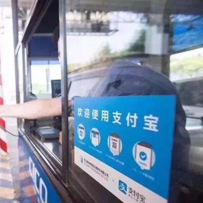 高铁贵宾厅自助盛宴,5元特权轻松享尊贵体验 高铁贵宾厅自助盛宴,5元特权轻松享尊贵体验