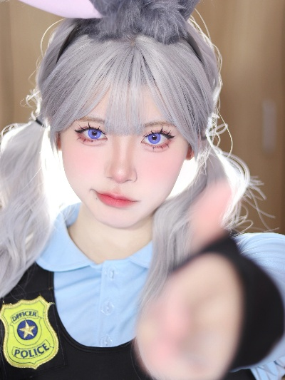 90后“兔子警官”走红引热议，回应作秀质疑展现新风采