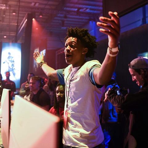 使命召唤，黑色行动2为什么能统治十年？老玩家用1000小时实战拆解它的不败密码