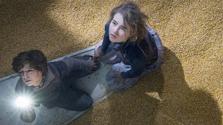 寂静之地入侵日的「隐形杀招」我用12次团灭换来了这3条生存真相