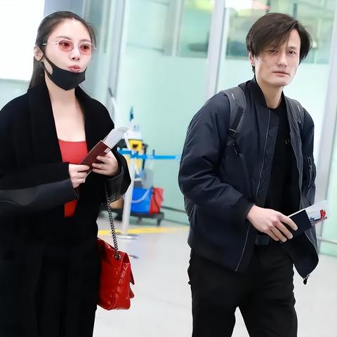 徐冬冬椰汁招牌复刻秀,尹子维甜蜜双人海报惊艳亮相 徐冬冬椰汁招牌复刻秀,尹子维甜蜜双人海报惊艳亮相