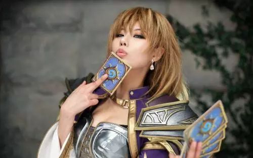 Yasal《妮姬》COS新照惊艳亮相，揭秘游戏魅力新高度