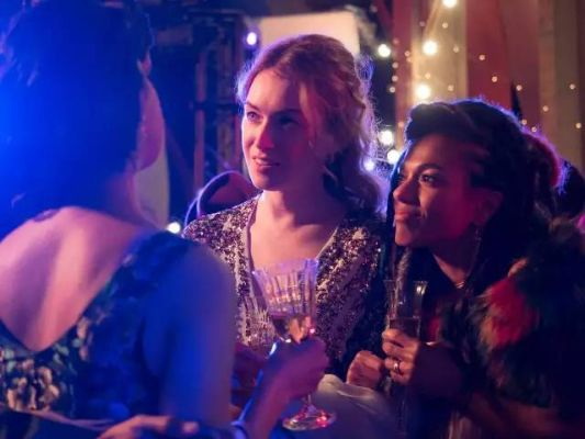 英配女演员引争议:恐同者惹怒是其角色使命 英配女演员引争议:恐同者惹怒是其角色使命