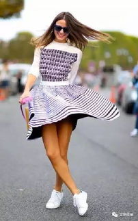 《鸣潮》新手办惊艳亮相，美腿玉足体验升级！