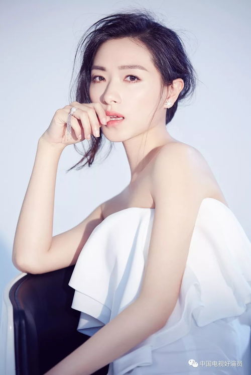 秀夫年终秀风采，少年感照映新价值