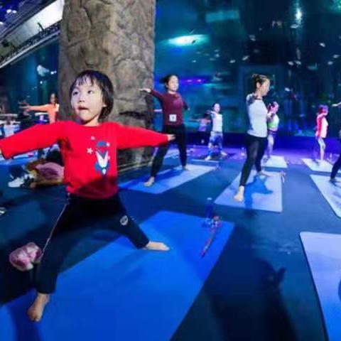 校园禁手机现奇观：学生看不懂指针时钟，时间管理新挑战