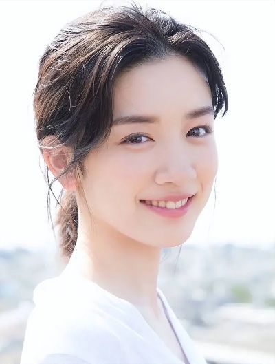 永野芽郁诚挚致歉：双重出轨事件真相与反思，重塑信任之路