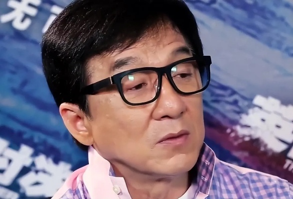 成龙父教严苛：三不碰原则险触线，责任与担当并存