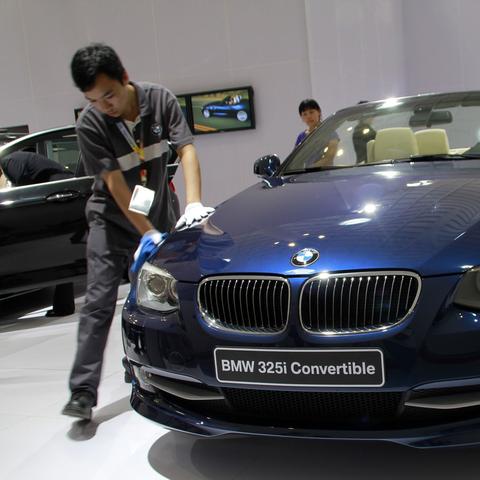 宝马新年大放价，30款车型最高直降30万，价值盛宴来袭