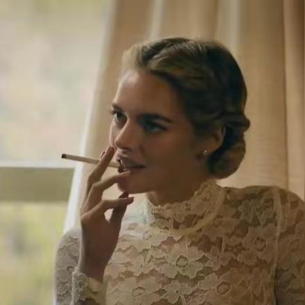 AI重塑惊艳！哈莉奎茵变性感女神，颜值爆表新体验