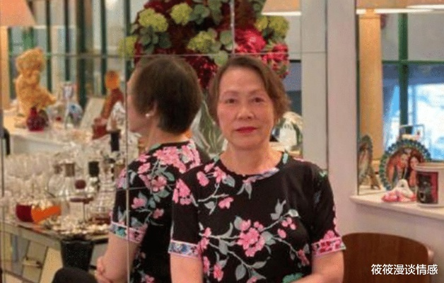 68岁阿姨92万购名表证真爱，情感投资见证深情厚谊