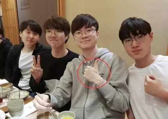 Faker声优魅力尽显！日本麦当劳同款动作引热议，创新潮流引领者