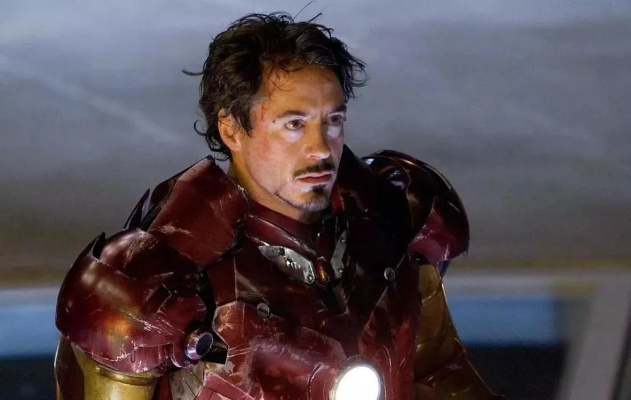 《钢铁侠2》主演沦落：付不起房租，网络乞讨求生记