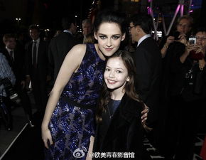 《暮光之城》重焕新生:小K改编打造全新青春传奇 《暮光之城》重焕新生:小K改编打造全新青春传奇