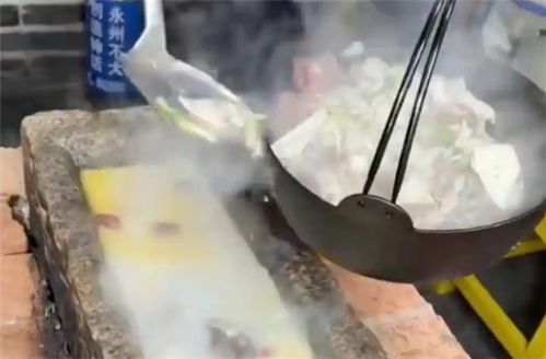 石槽火锅引争议，店家澄清：抛光打磨，安全卫生有保障，品质升级！