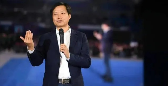 掉粉风波引关注，雷军呼吁勿哗众取宠，共筑和谐社区