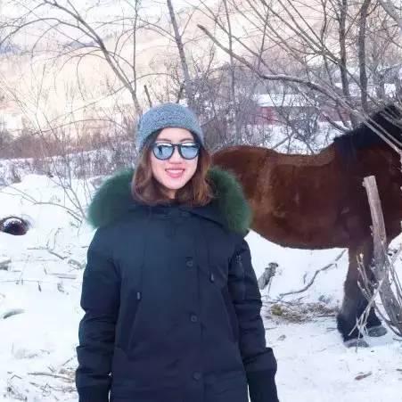 拴脖滑雪新潮流，个人癖好引关注