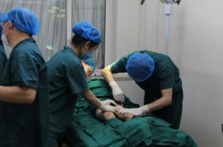 均匀改写,美国女孩白癜风奇迹康复 均匀改写,美国女孩白癜风奇迹康复