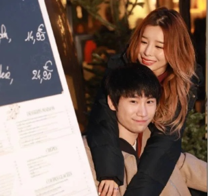 Doinb女友糖小幽,从陪练到灵魂后盾,职业选手背后的隐形MVP到底做了什么? Doinb女友糖小幽,从陪练到灵魂后盾,职业选手背后的隐形MVP到底做了什么?