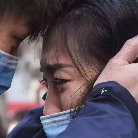 13米高空坠伤，医生巧手“拼图”重拾生命奇迹