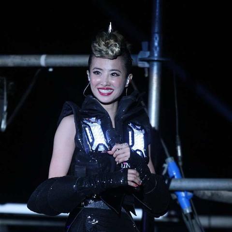 蔡依林演唱会引热议，工作室严正声明维权，破解诡异传闻