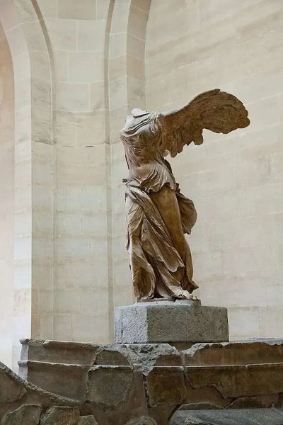 文学控Label!揭秘胜利女神新宠 文学控Label!揭秘胜利女神新宠