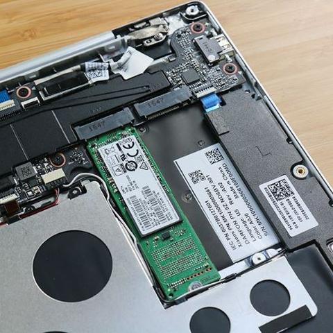 小米Air手机惊艳亮相：5.5mm极致轻薄，实体卡eSIM双模革新！