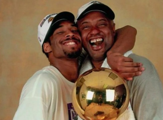 库里父子总得分再创新高，超越科比父子跃居历史第二宝座