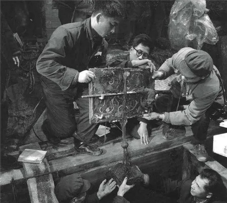 古墓探险派对：北京潘家园摸金新体验