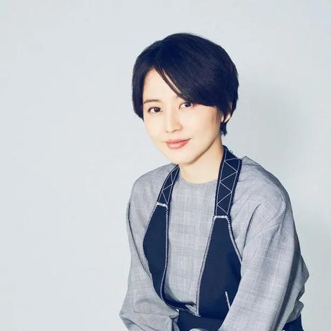 婚后首秀惊艳亮相,长泽雅美婚后美照曝光引关注 婚后首秀惊艳亮相,长泽雅美婚后美照曝光引关注