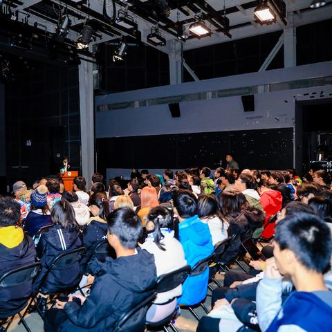 PSP初音玩家藏了15年的秘密，为什么这台掌机至今还能玩出演唱会级体验？